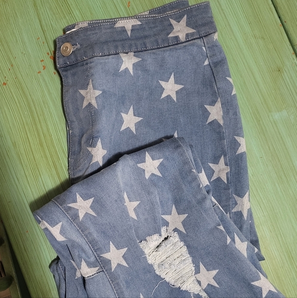 NWOT*Peach Love California Flare Jeans - Picture 7 of 7